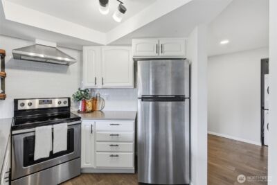 11104 NE 68th Street #A103, Kirkland, WA 98033 - Photo 14