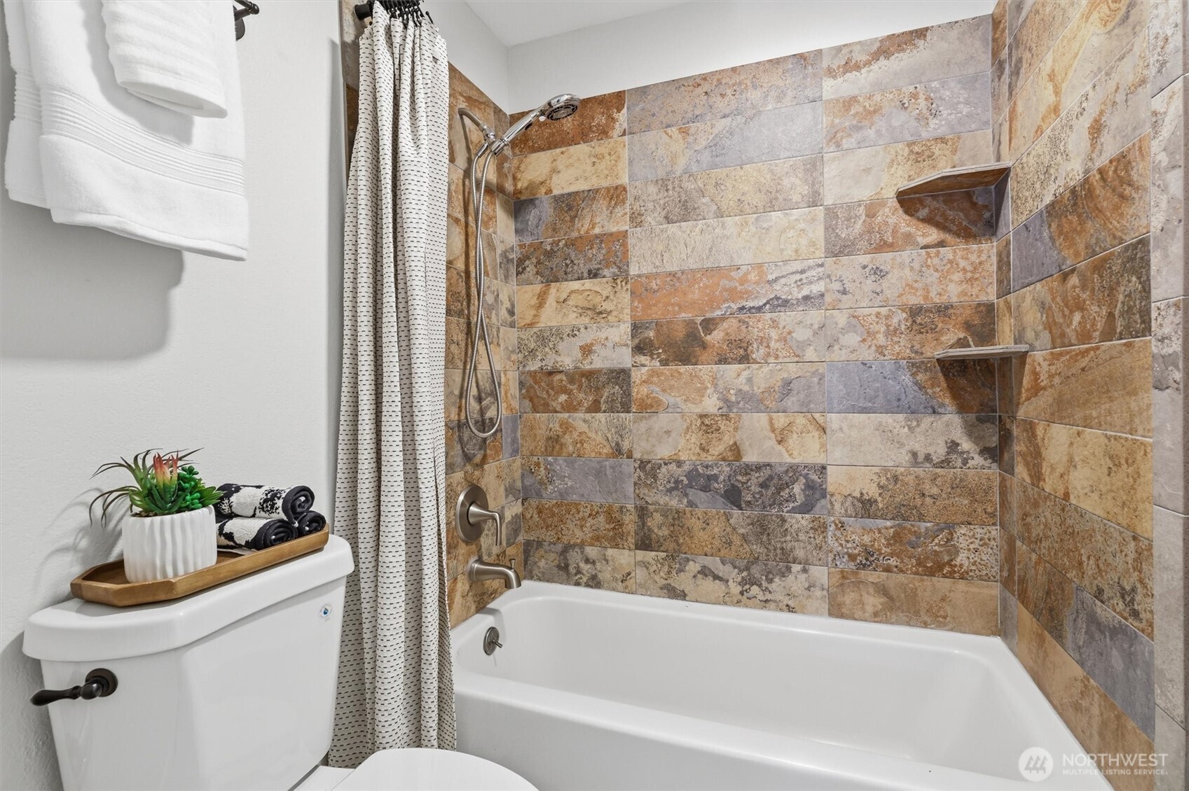 11104 NE 68th Street #A103, Kirkland, WA 98033