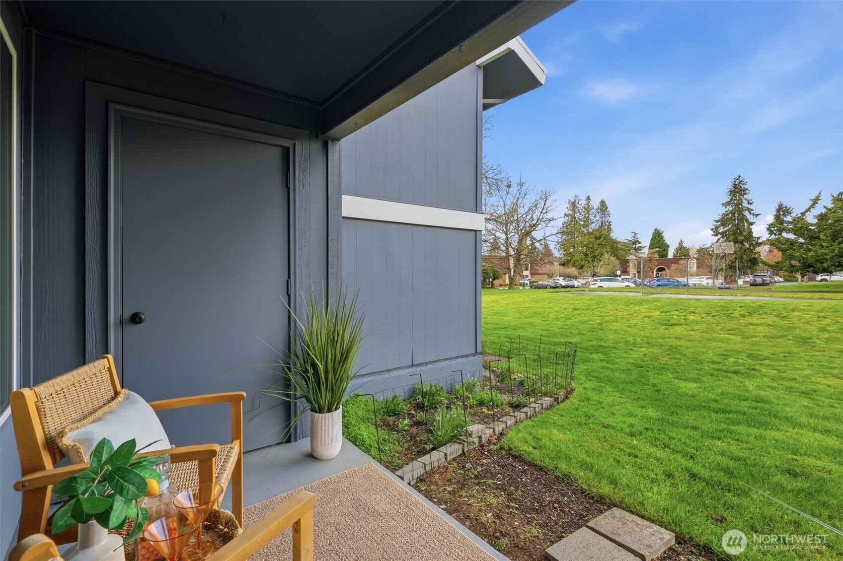11104 NE 68th Street #A103, Kirkland, WA 98033