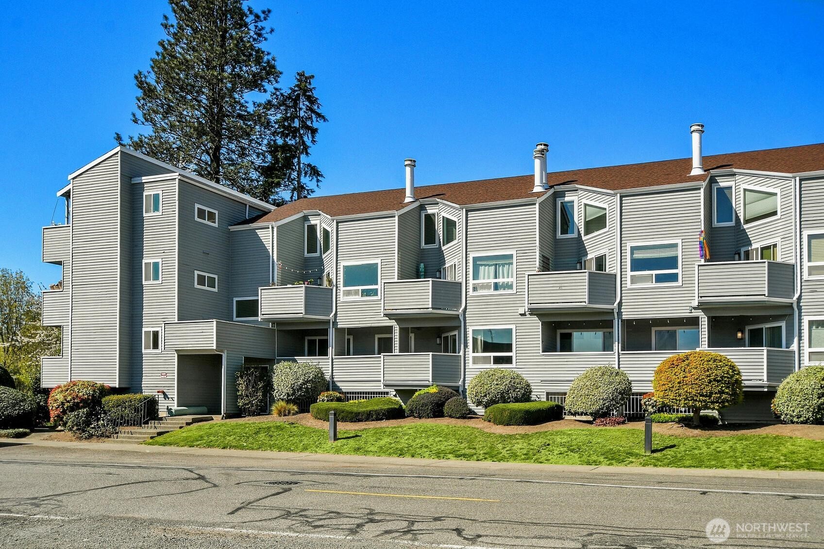 21937 7th Avenue S #216, Des Moines, WA 98198
