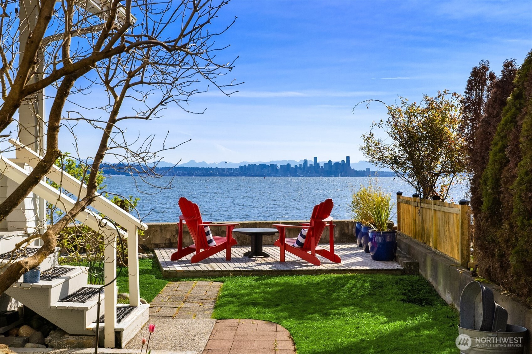 5430 Rockaway Beach Road NE, Bainbridge Island, WA 98110
