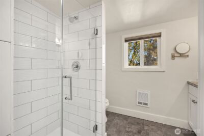5430 Rockaway Beach Road NE, Bainbridge Island, WA 98110 - Photo 24