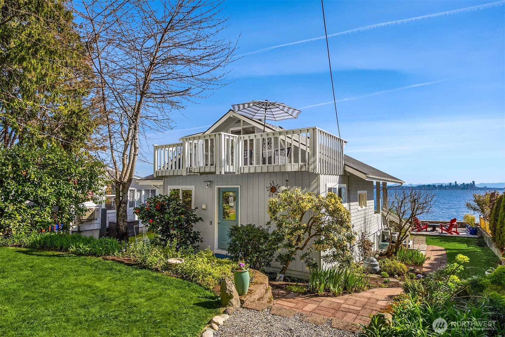 5430 Rockaway Beach Road NE, Bainbridge Island, WA 98110