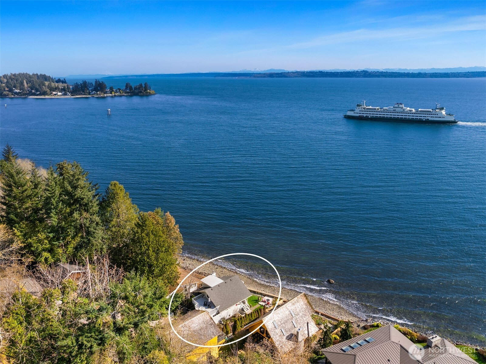 5430 Rockaway Beach Road NE, Bainbridge Island, WA 98110