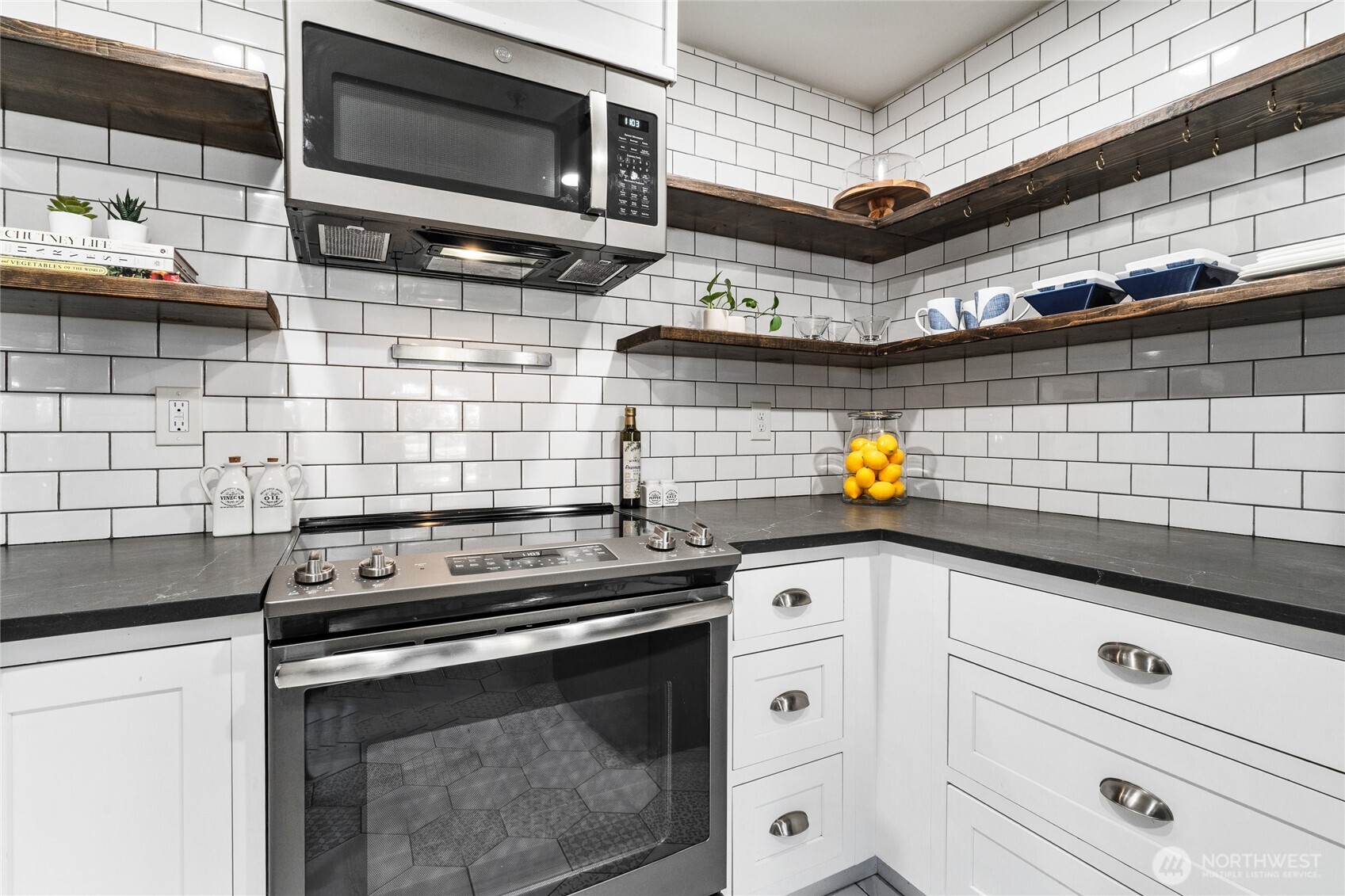 14007 NE 181st Street #F-104, Woodinville, WA 98072