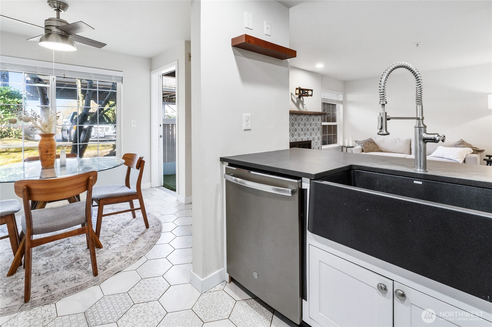 14007 NE 181st Street #F-104, Woodinville, WA 98072