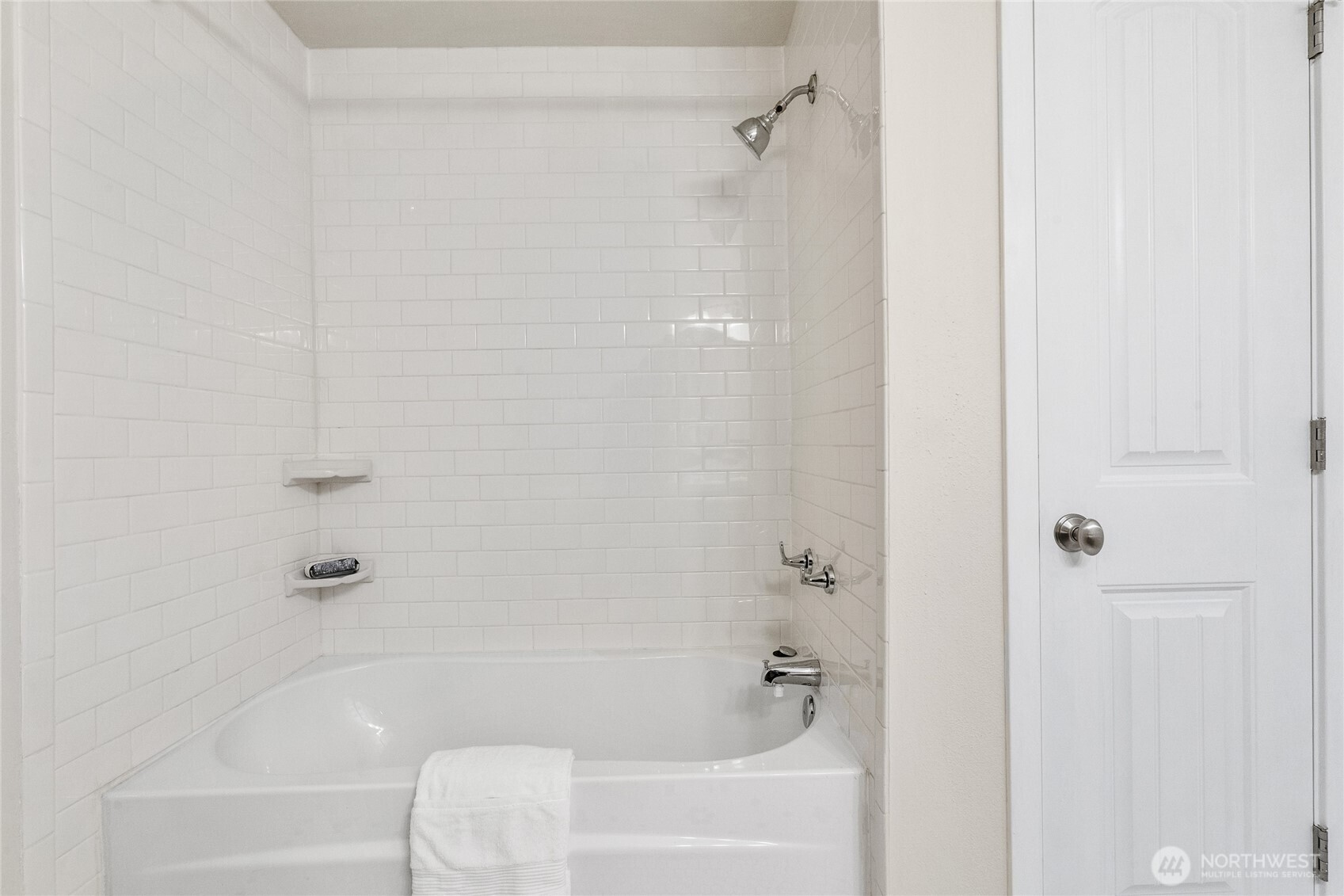 14007 NE 181st Street #F-104, Woodinville, WA 98072