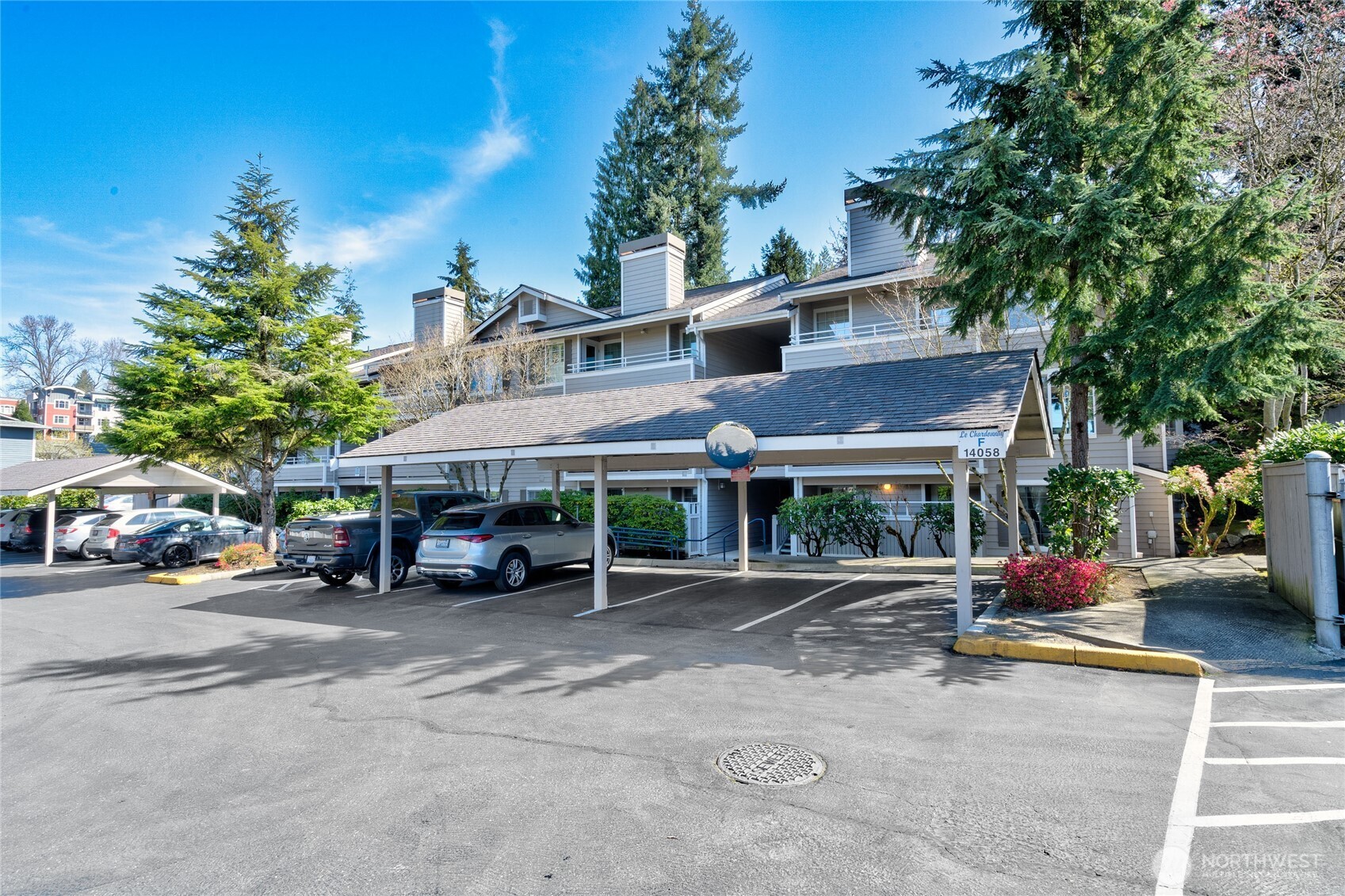 14007 NE 181st Street #F-104, Woodinville, WA 98072