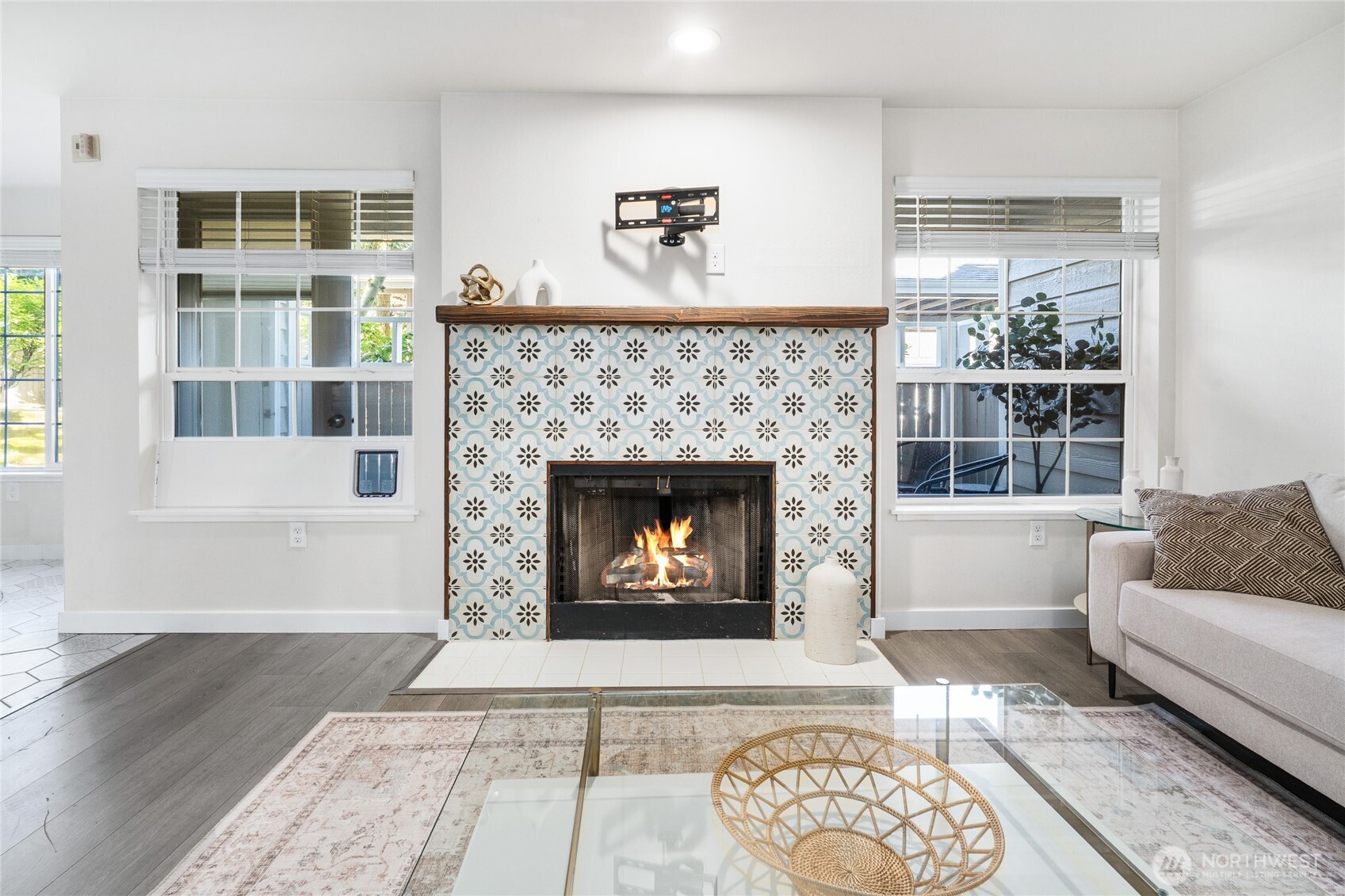 14007 NE 181st Street #F-104, Woodinville, WA 98072