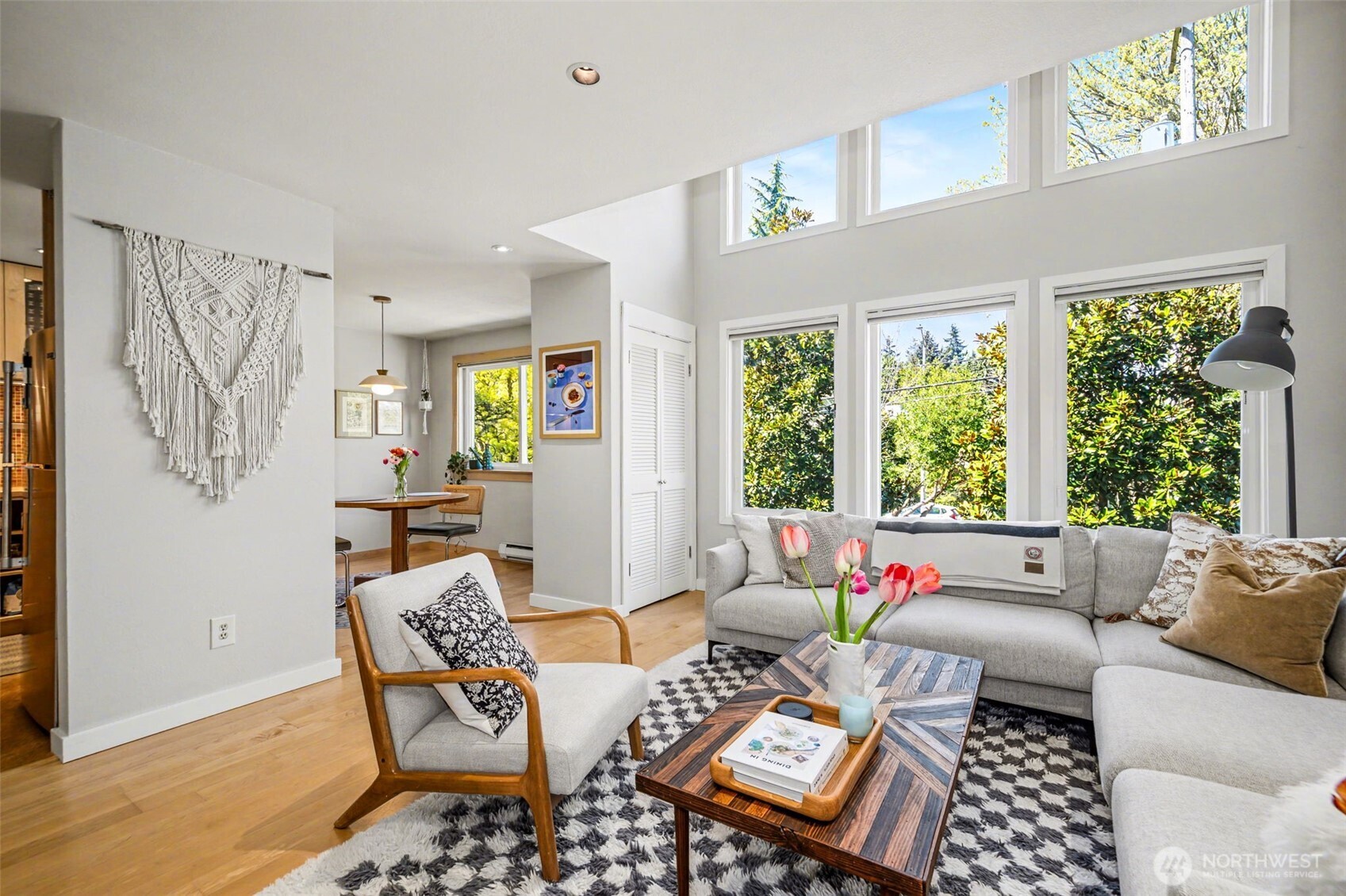 3423 W Government Way #7, Seattle, WA 98199