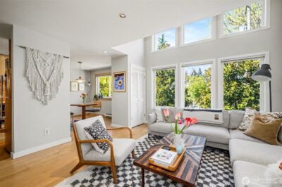 3423 W Government Way #7, Seattle, WA 98199