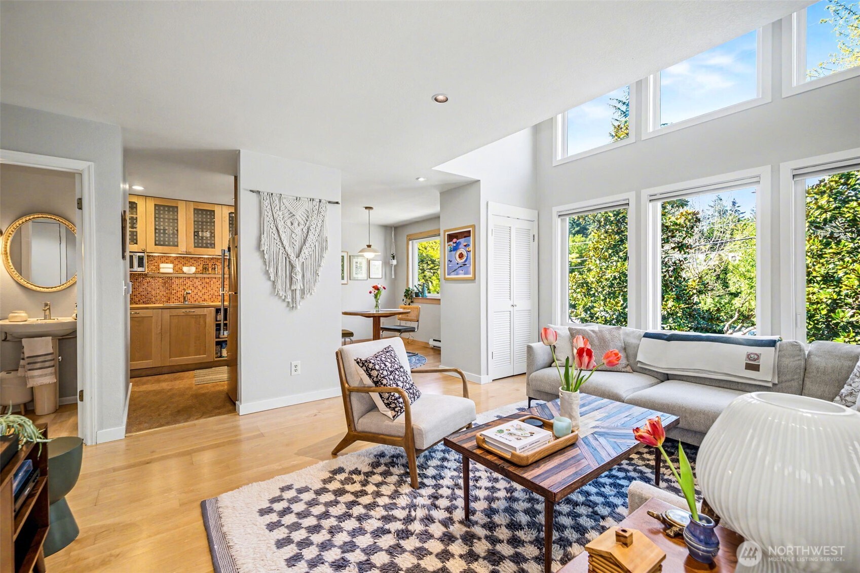 3423 W Government Way #7, Seattle, WA 98199