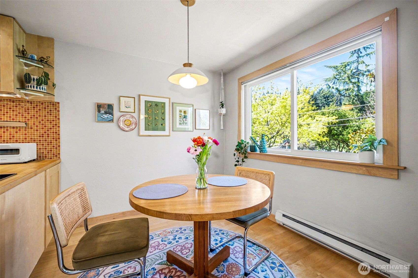 3423 W Government Way #7, Seattle, WA 98199