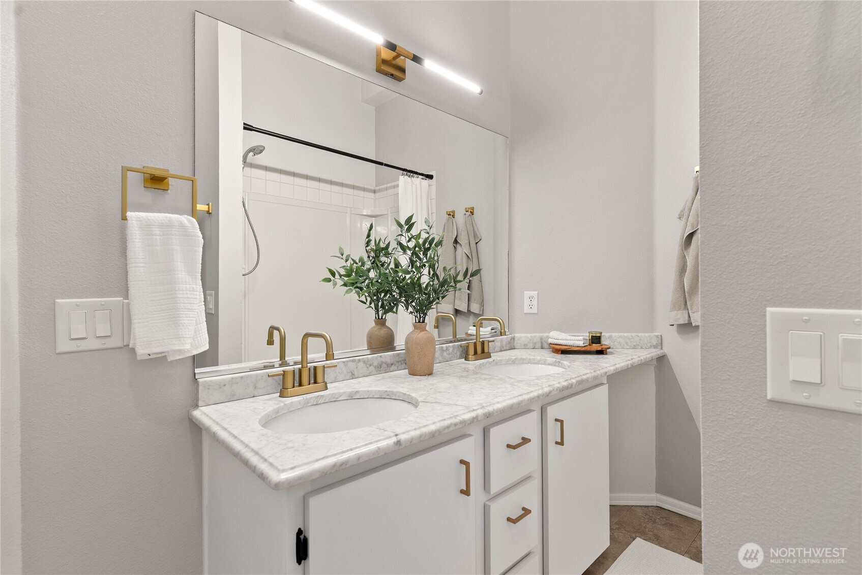 28204 29th Ave S , Federal Way, WA 98003