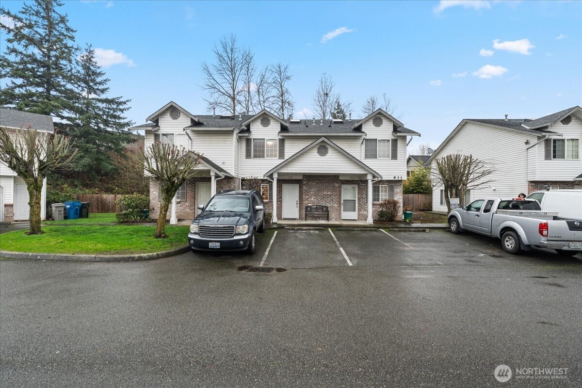 931 4th Avenue N #102, Kent, WA 98032-2050