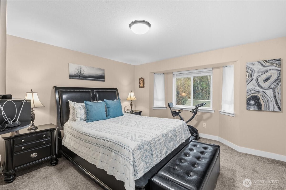 931 4th Avenue N #102, Kent, WA 98032-2050