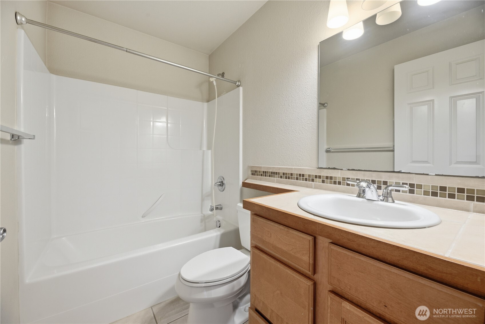 13503 97th Avenue E #201, Puyallup, WA 98373