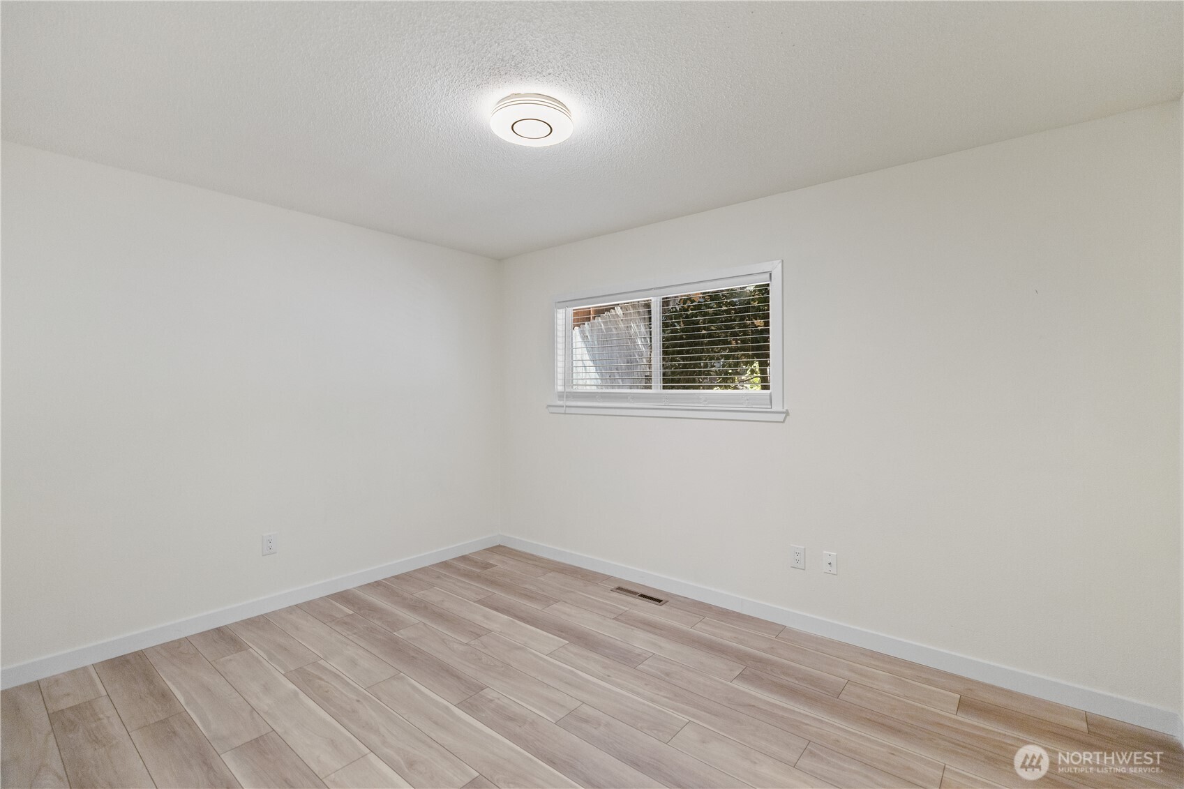 10105 114th Street SW, Lakewood, WA 98498