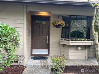 13706 NE 85th Street , Redmond, WA 98052