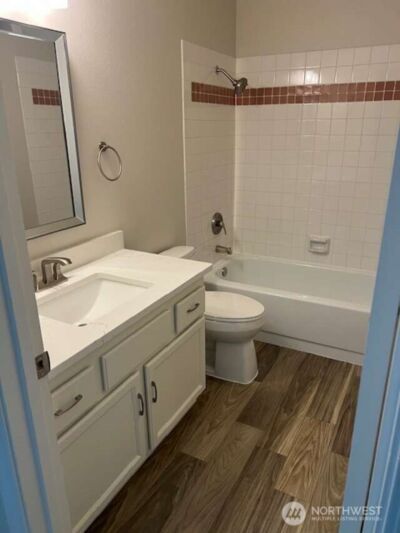 13706 NE 85th Street , Redmond, WA 98052 - Photo 9