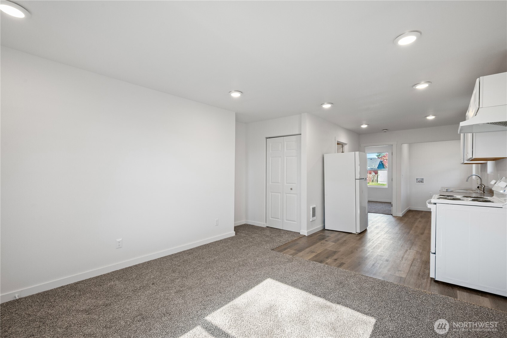 285 20th Avenue , Longview, WA 98632