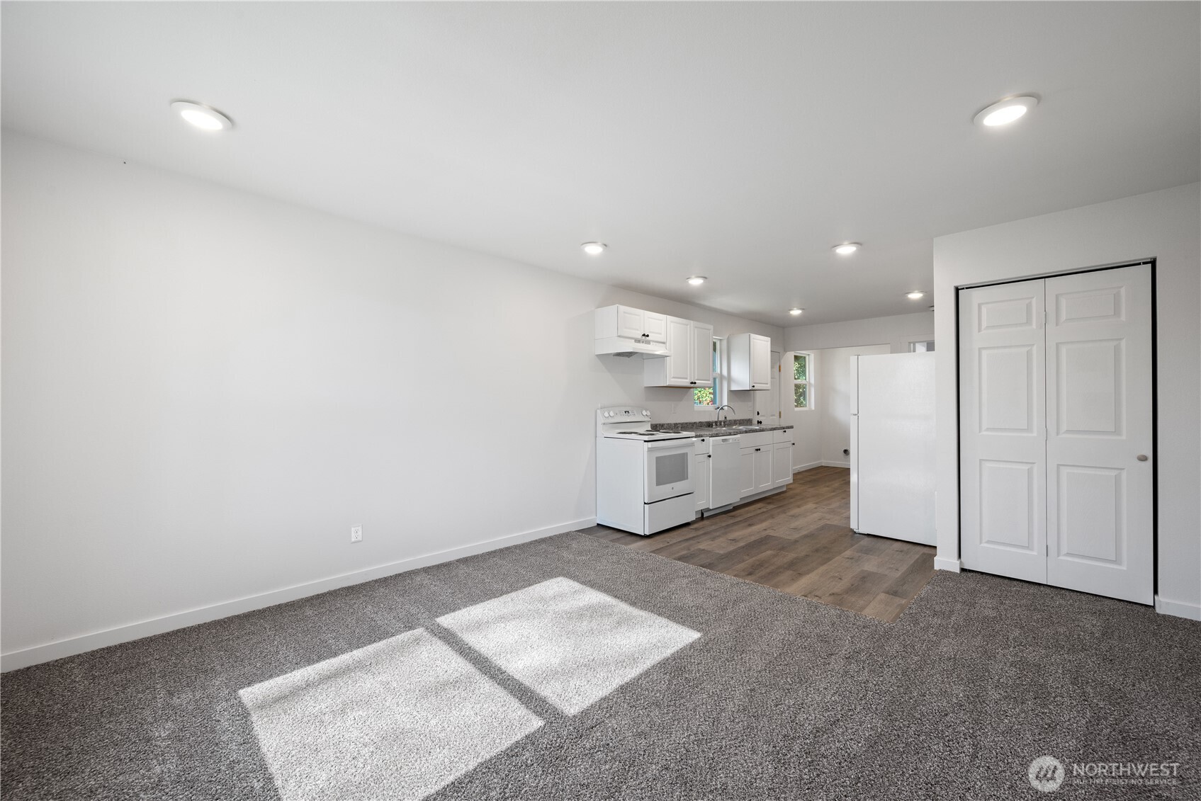 285 20th Avenue , Longview, WA 98632