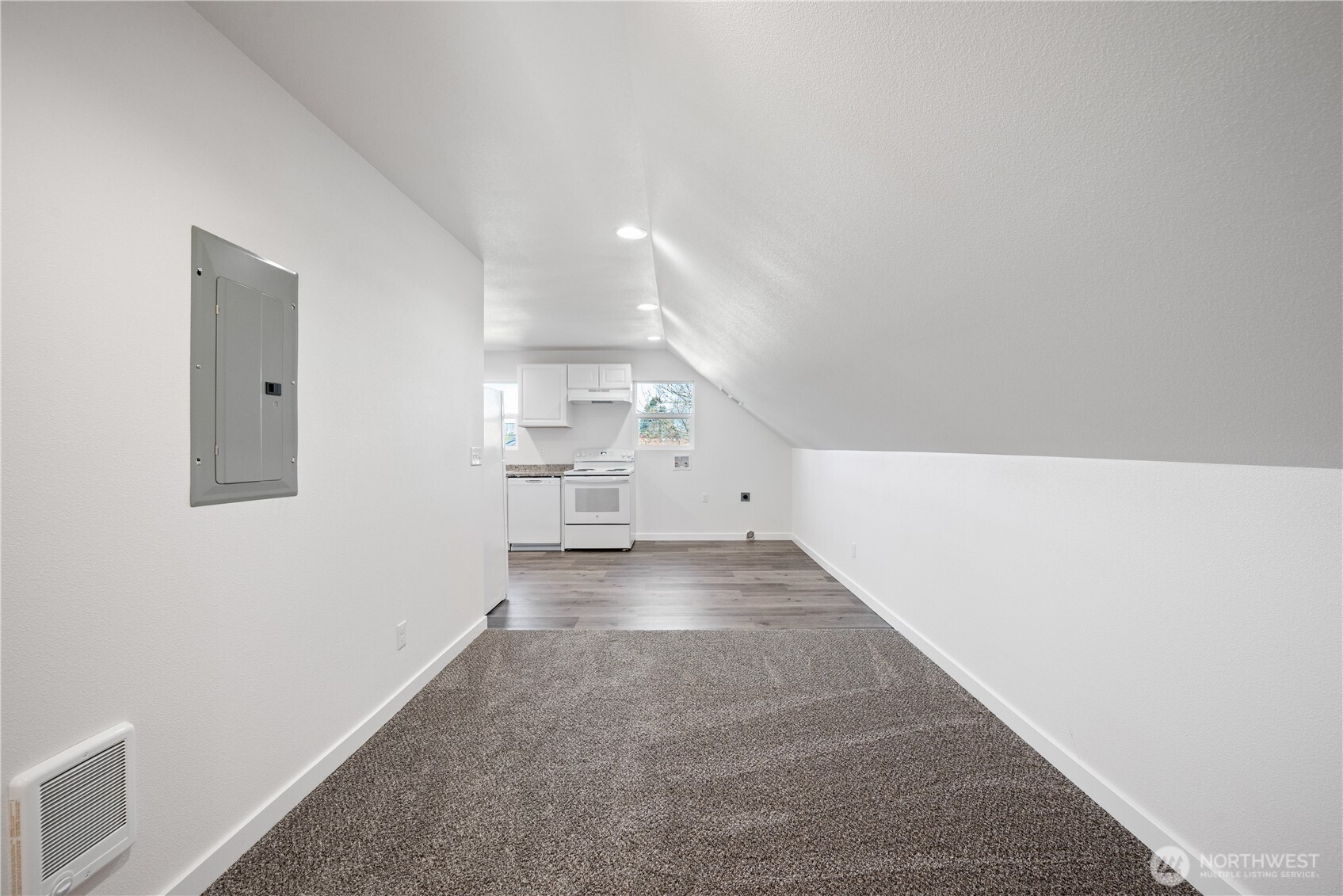 285 20th Avenue , Longview, WA 98632