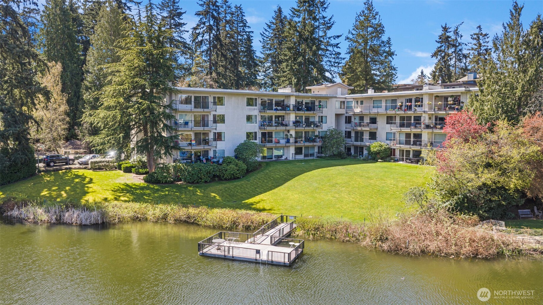 322 N 134th St #406, Seattle, WA 98133
