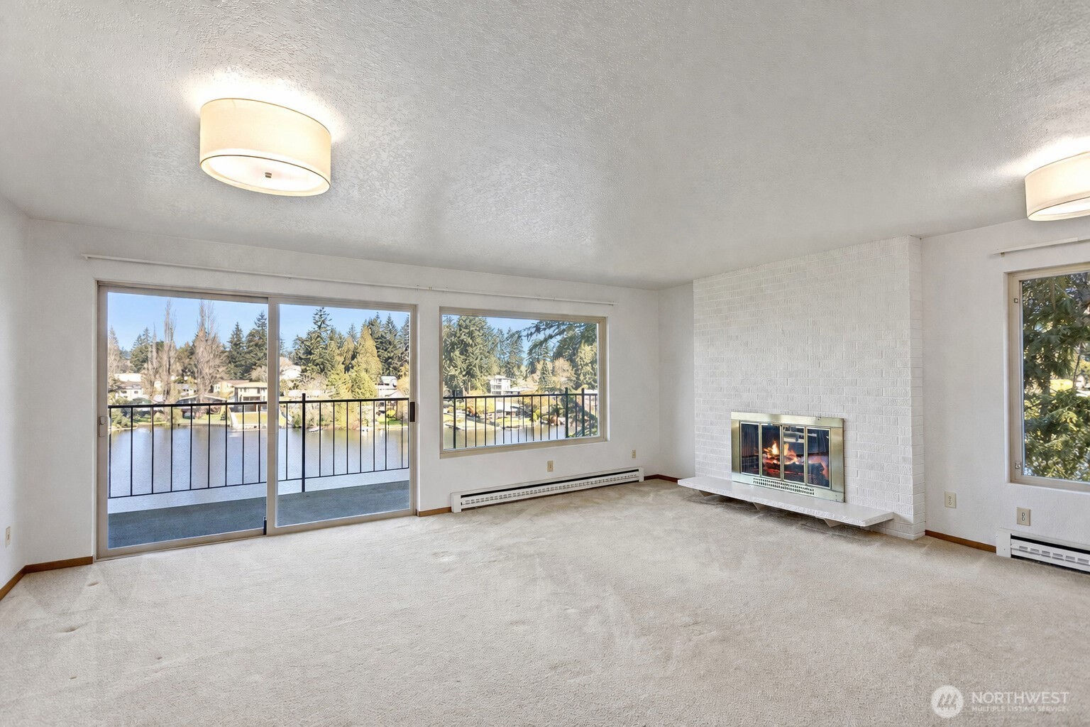 322 N 134th St #406, Seattle, WA 98133