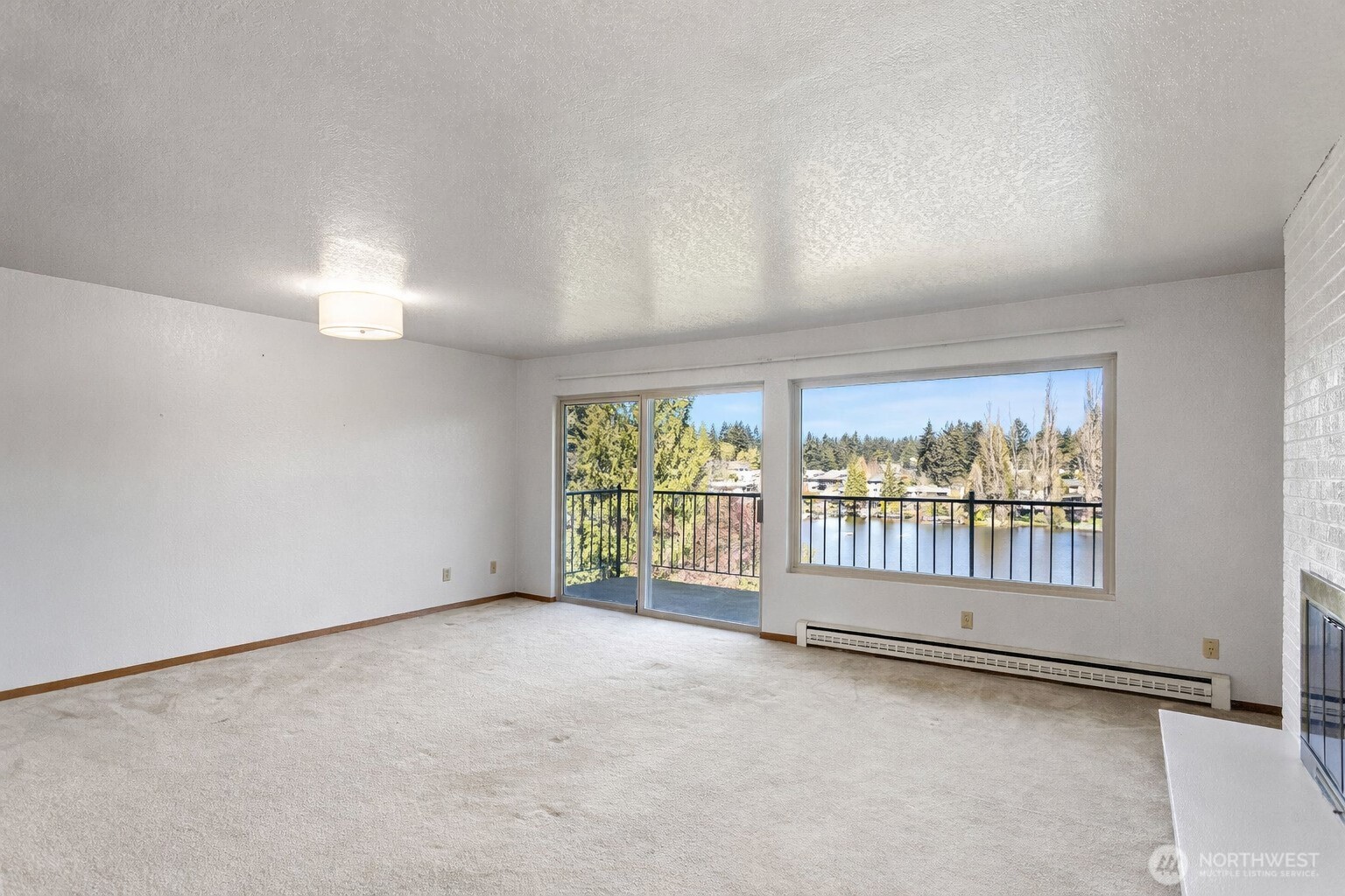322 N 134th St #406, Seattle, WA 98133