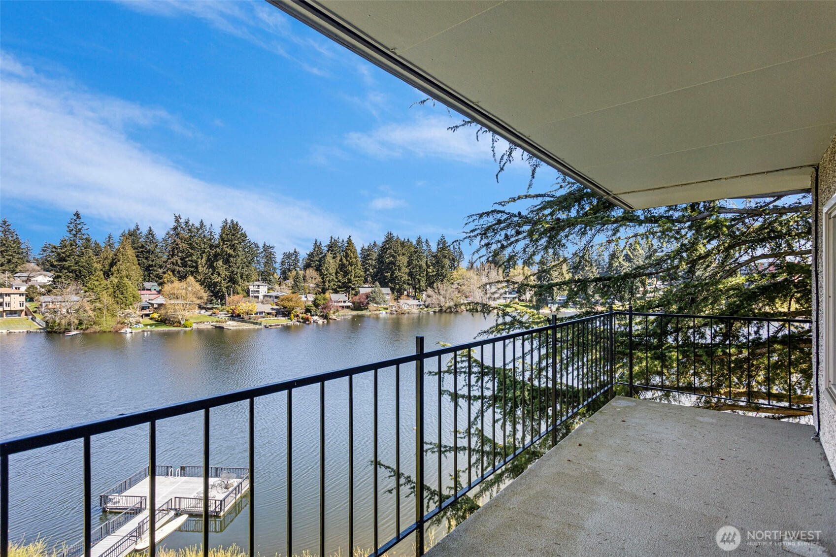 322 N 134th St #406, Seattle, WA 98133