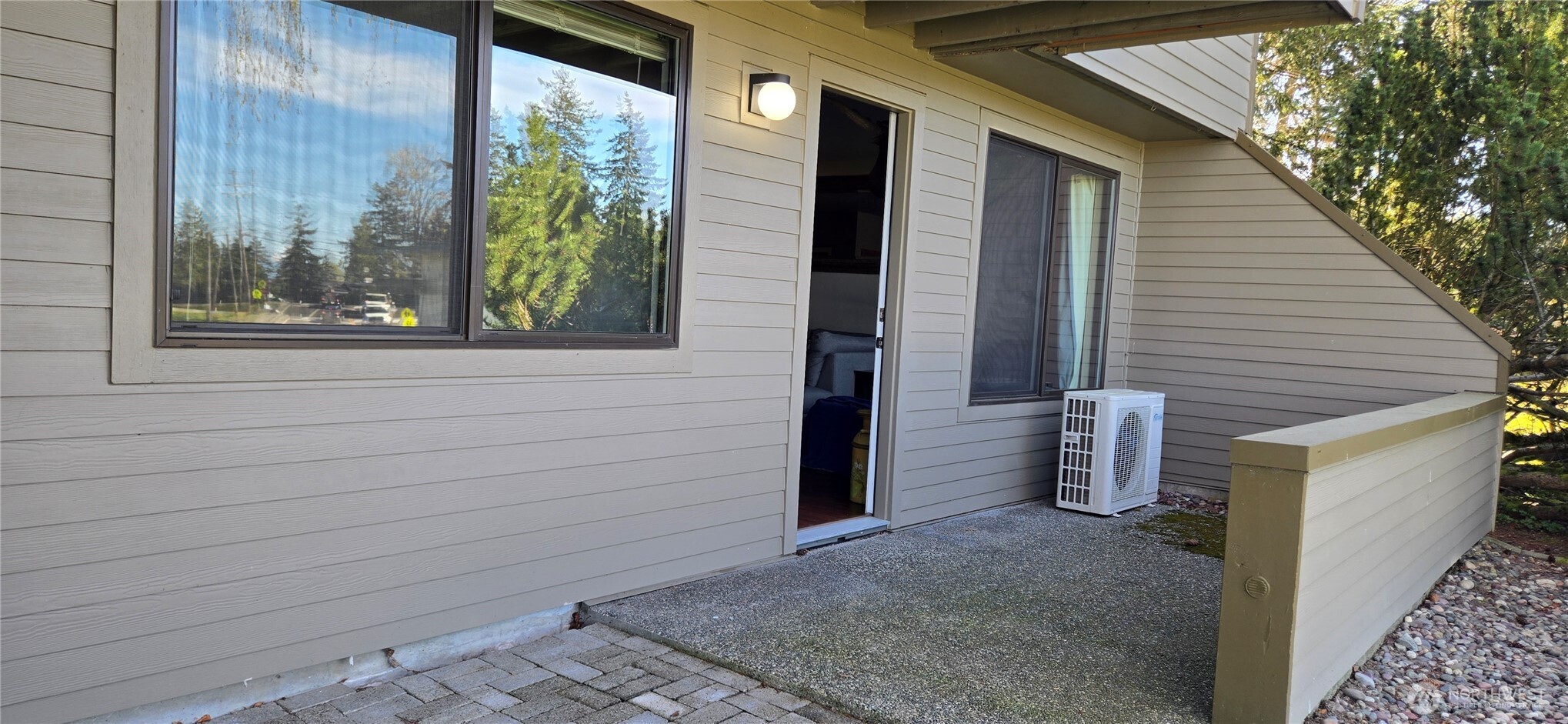 4895 76th Street SW #D701, Mukilteo, WA 98275