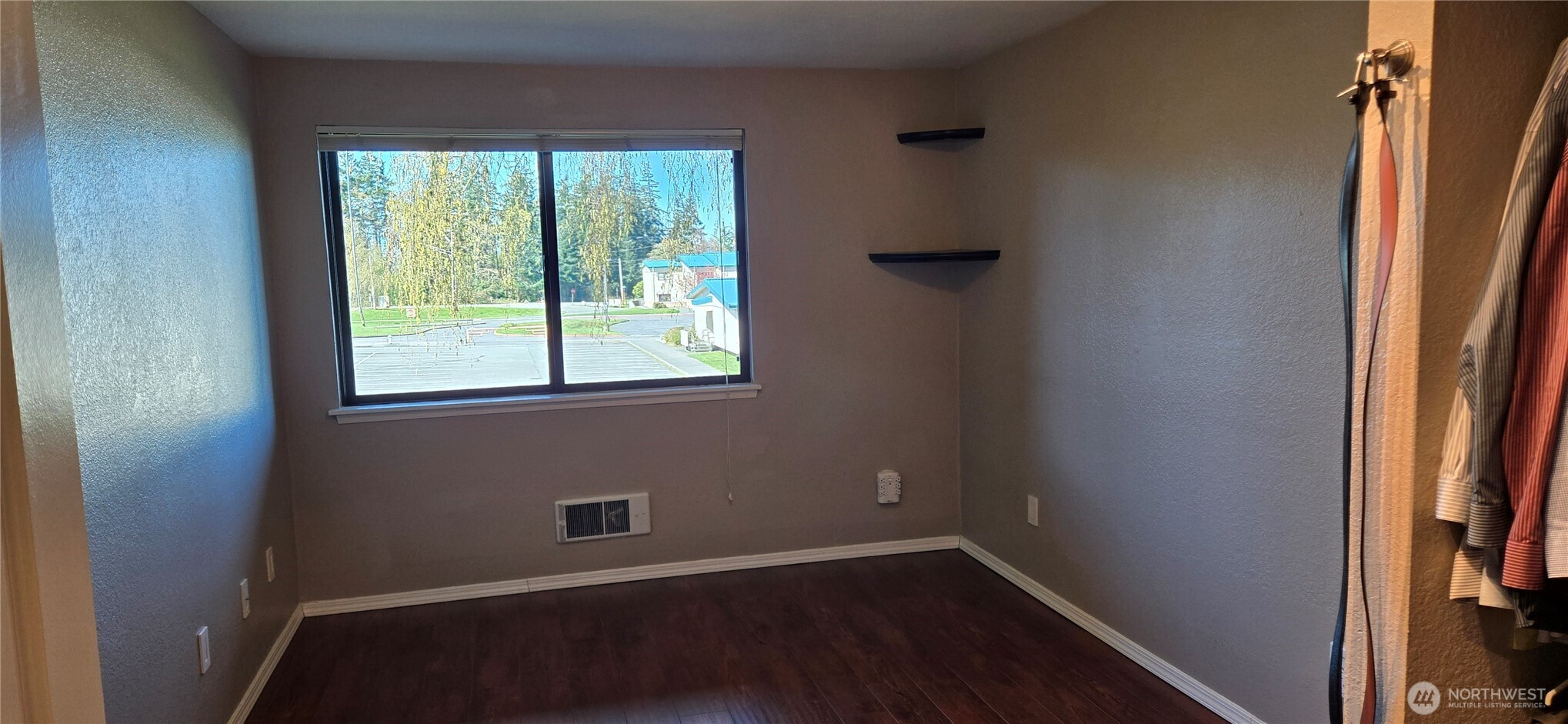4895 76th Street SW #D701, Mukilteo, WA 98275