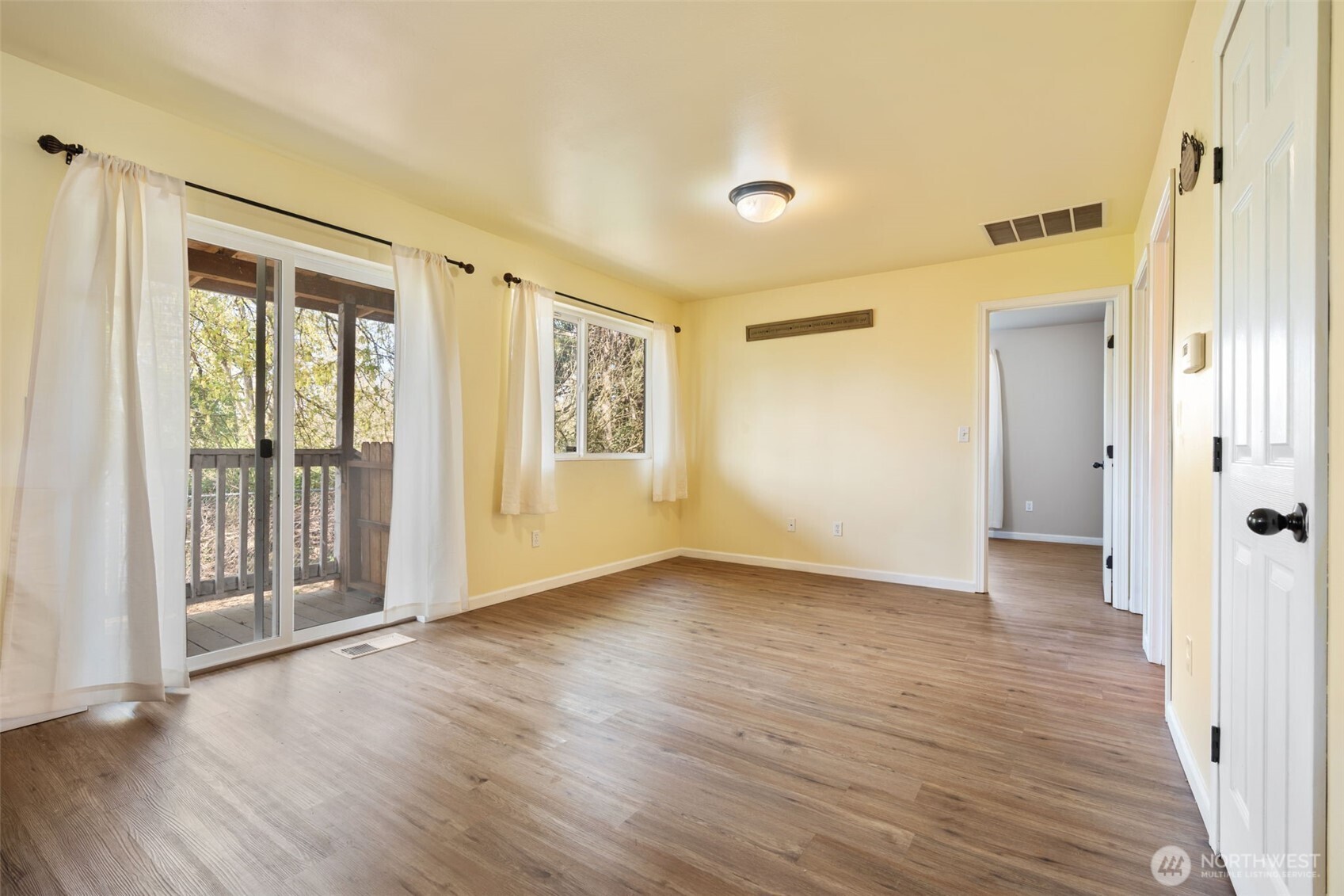 305 Denny Way , Centralia, WA 98531