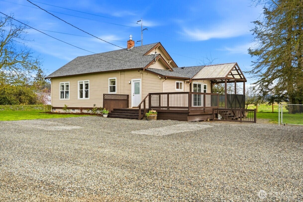 19500 Dahlstedt Road , Burlington, WA 98233