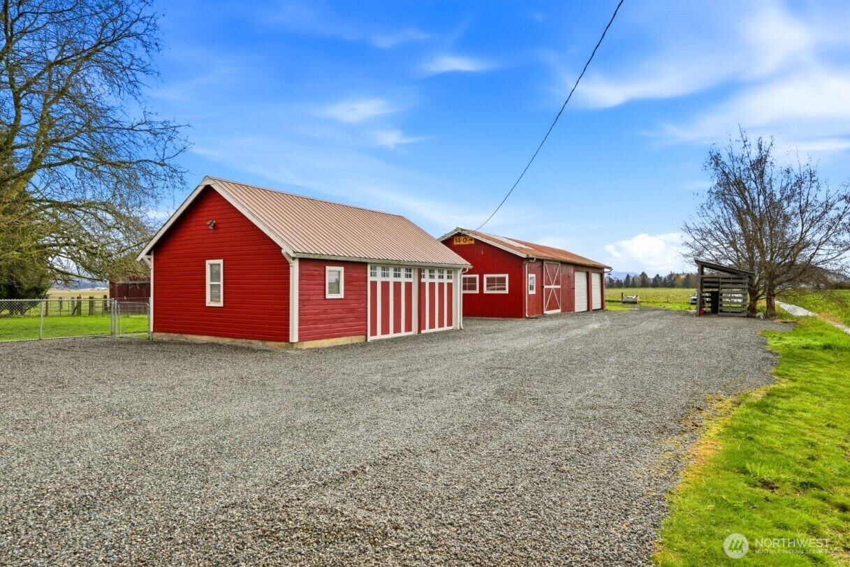 19500 Dahlstedt Road , Burlington, WA 98233