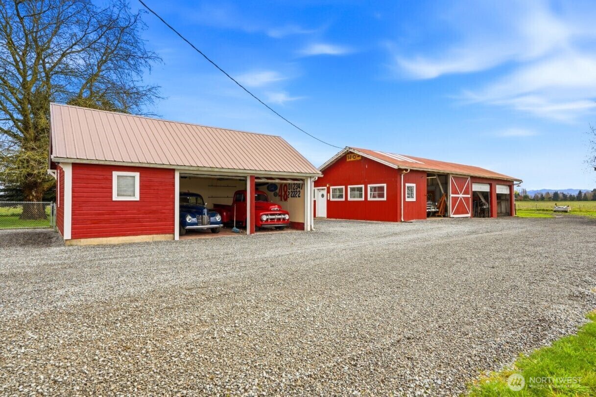 19500 Dahlstedt Road , Burlington, WA 98233