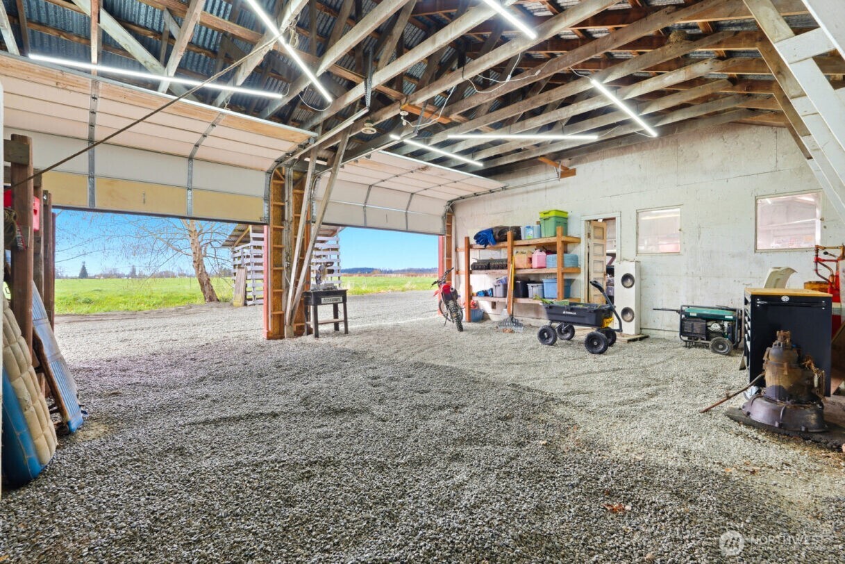 19500 Dahlstedt Road , Burlington, WA 98233