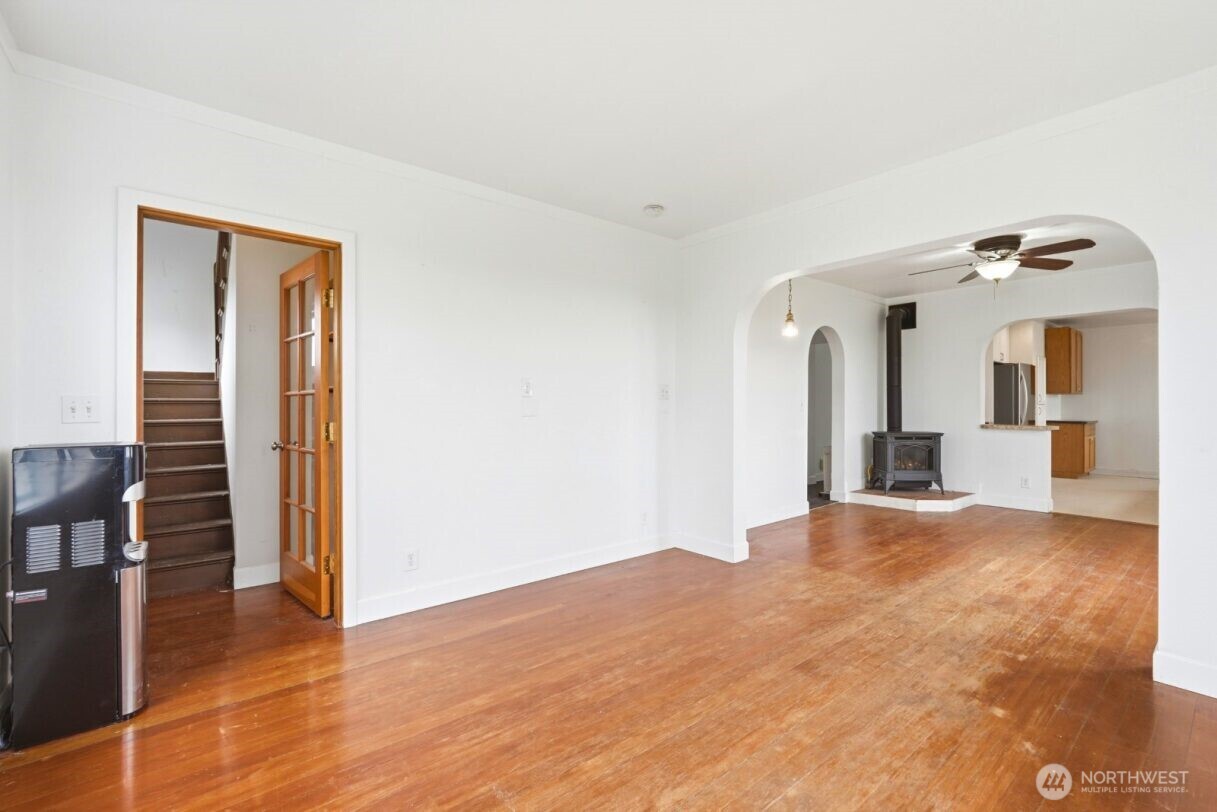 19500 Dahlstedt Road , Burlington, WA 98233