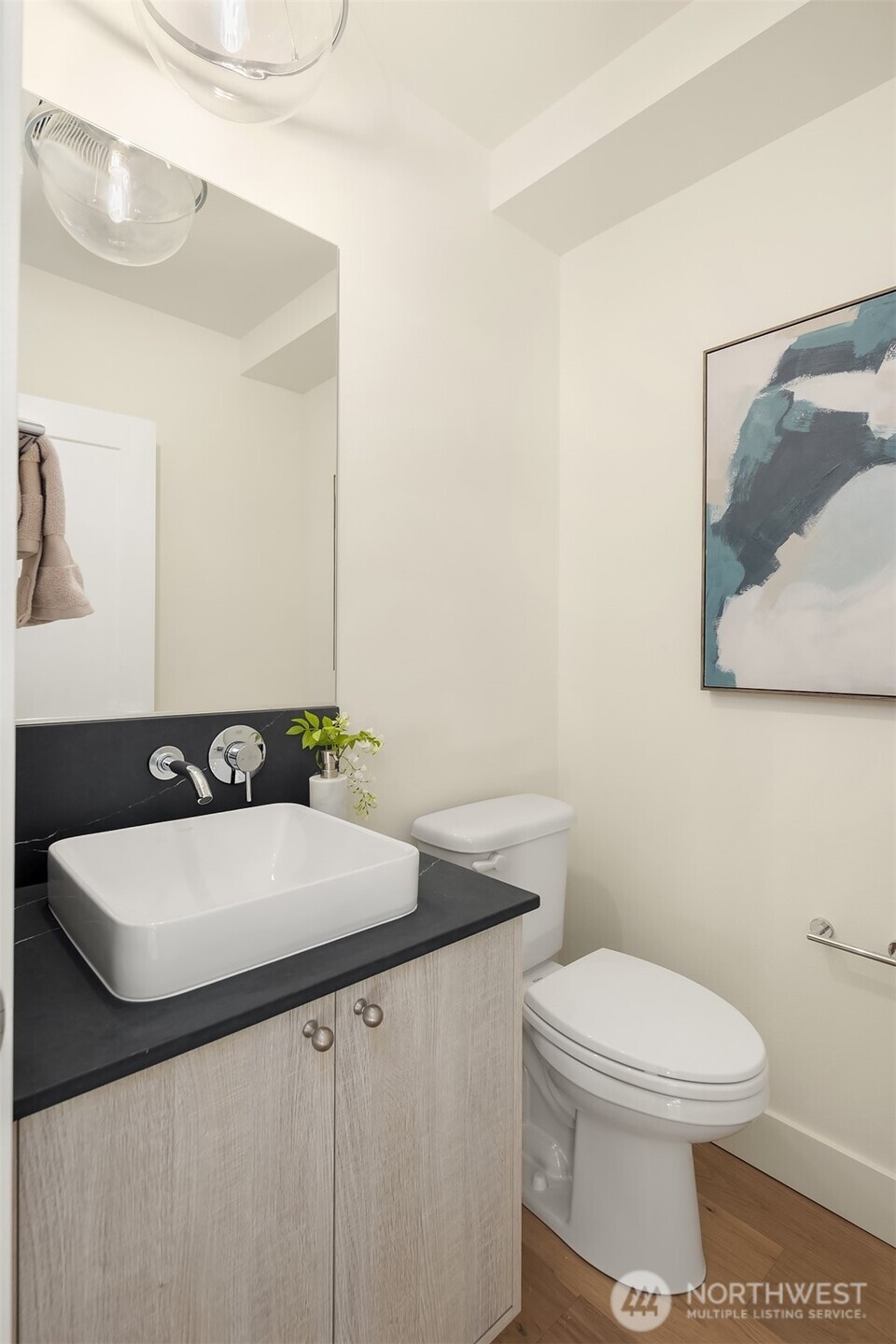 4411 1st Avenue NE, Seattle, WA 98105