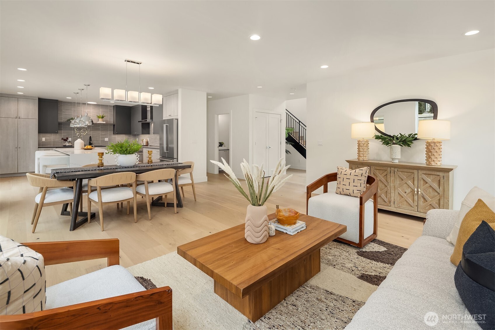4411 1st Avenue NE, Seattle, WA 98105