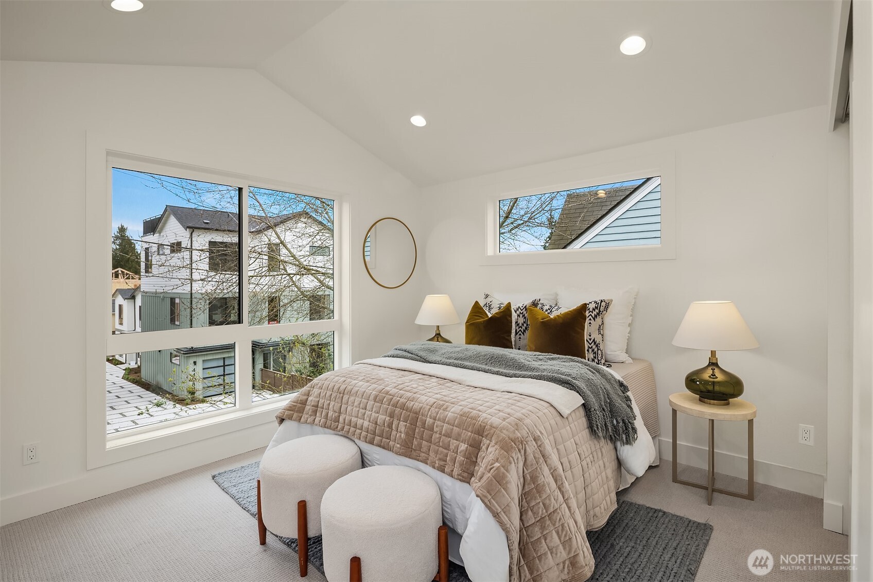 4411 1st Avenue NE, Seattle, WA 98105