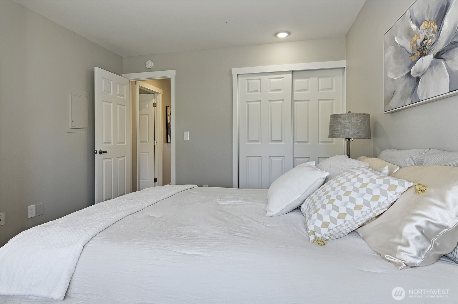 4120 212th Street SW #B301, Mountlake Terrace, WA 98043-3586