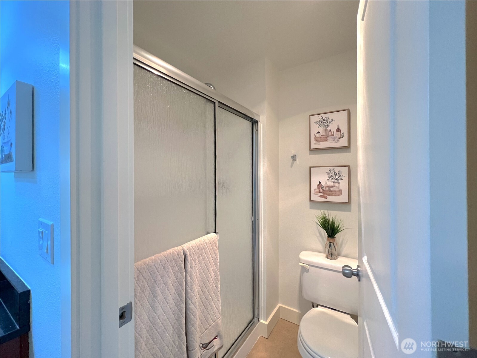 4519 125th Avenue SE #A204, Bellevue, WA 98006