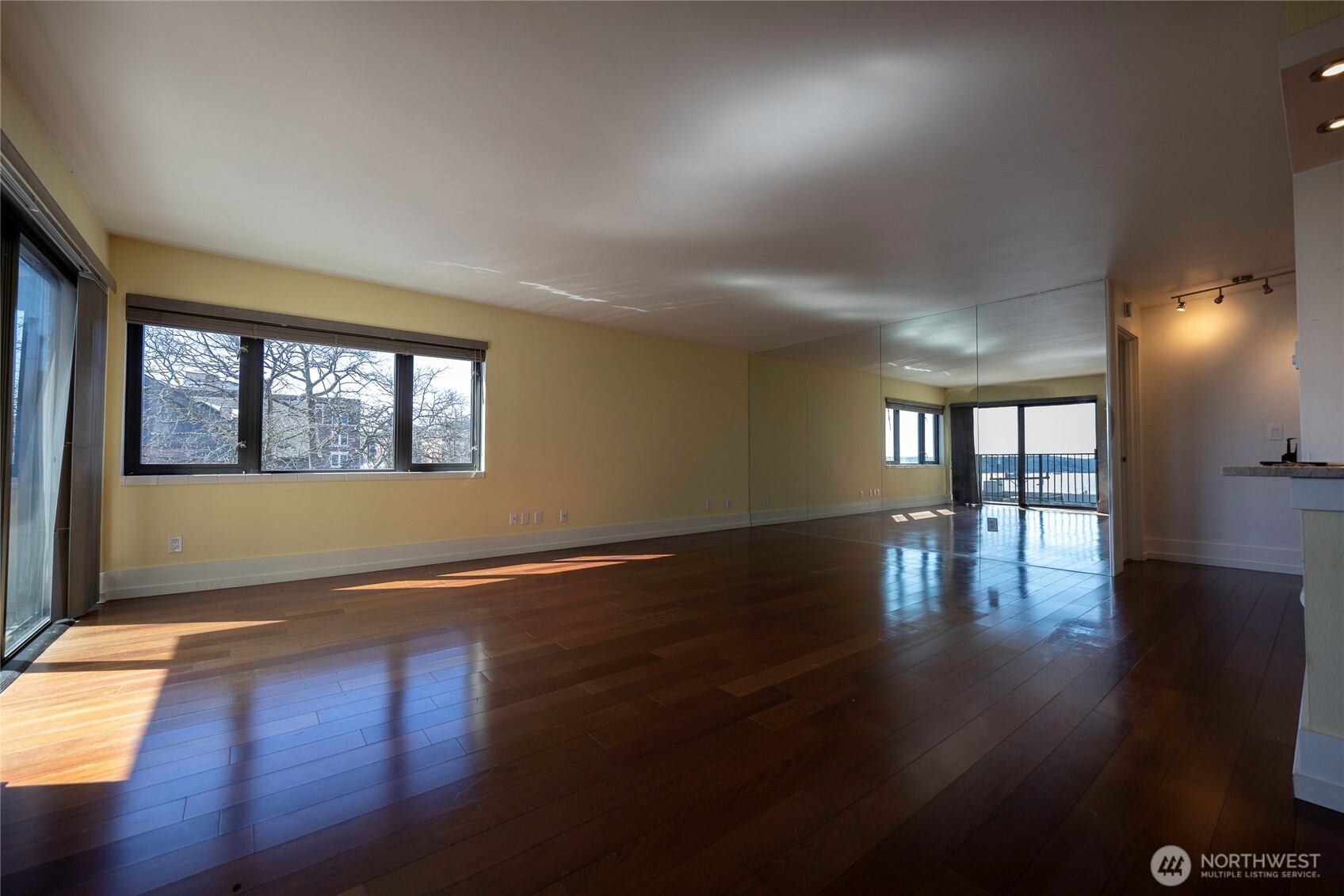 7 Highland Drive #301, Seattle, WA 98109