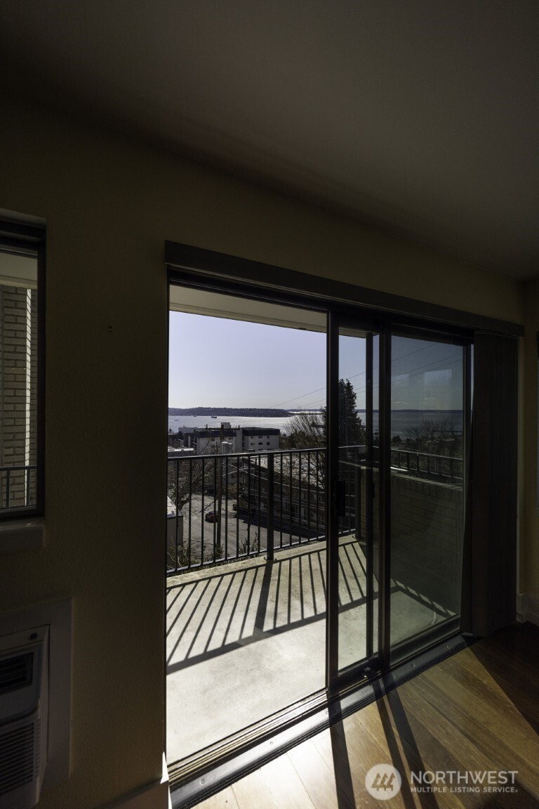 7 Highland Drive #301, Seattle, WA 98109