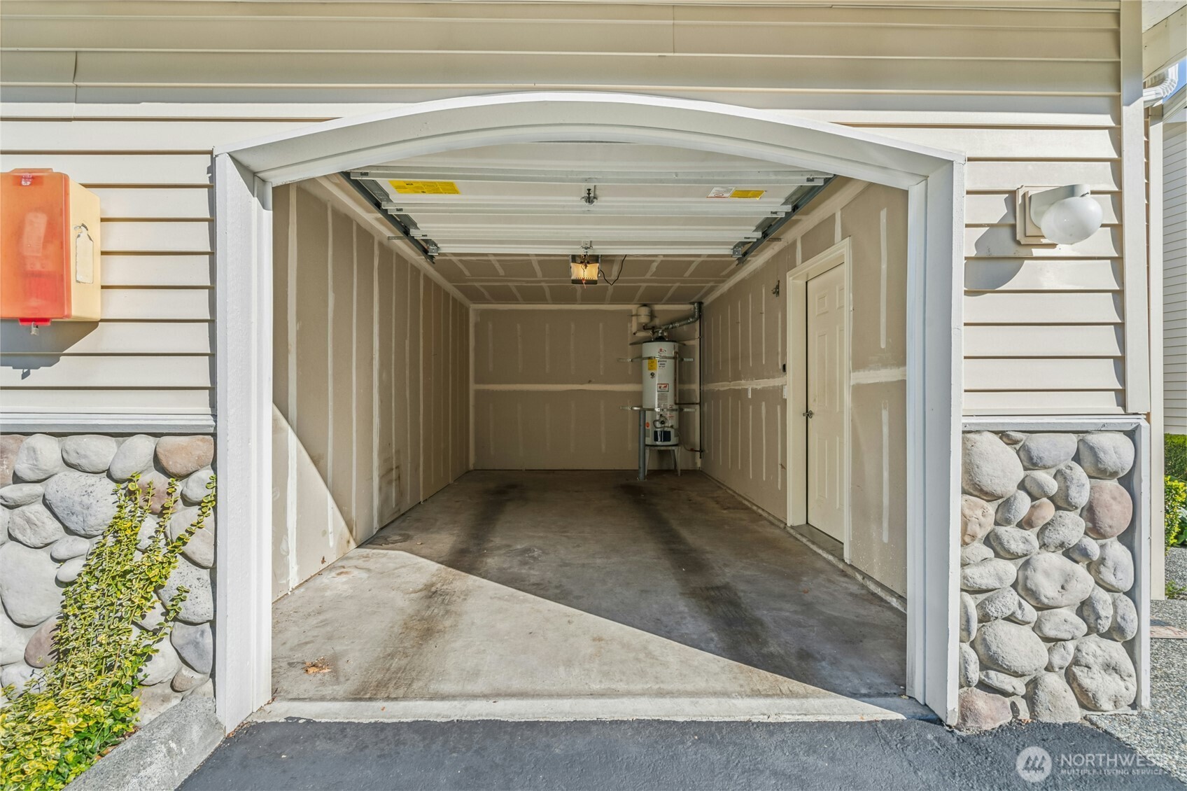 725 SW 115th Street SW #BB 204, Everett, WA 98204