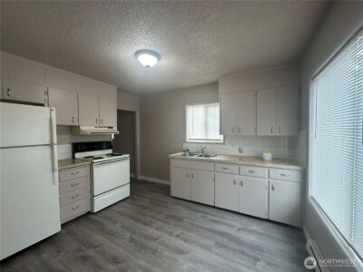 404 N 13th Street , Shelton, WA 98584 - Photo 3
