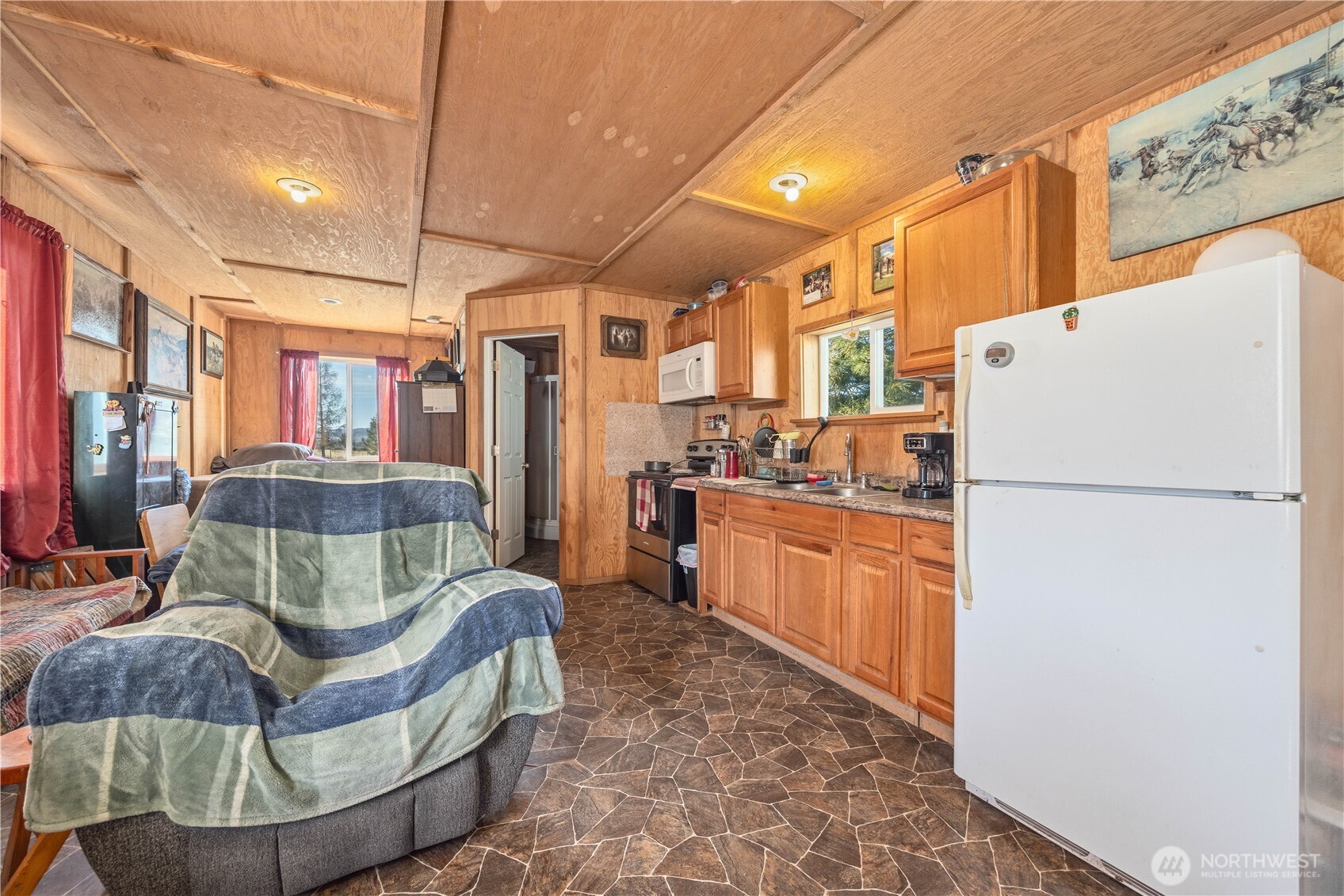 27538 C HWY 97 , Malott, WA 98829