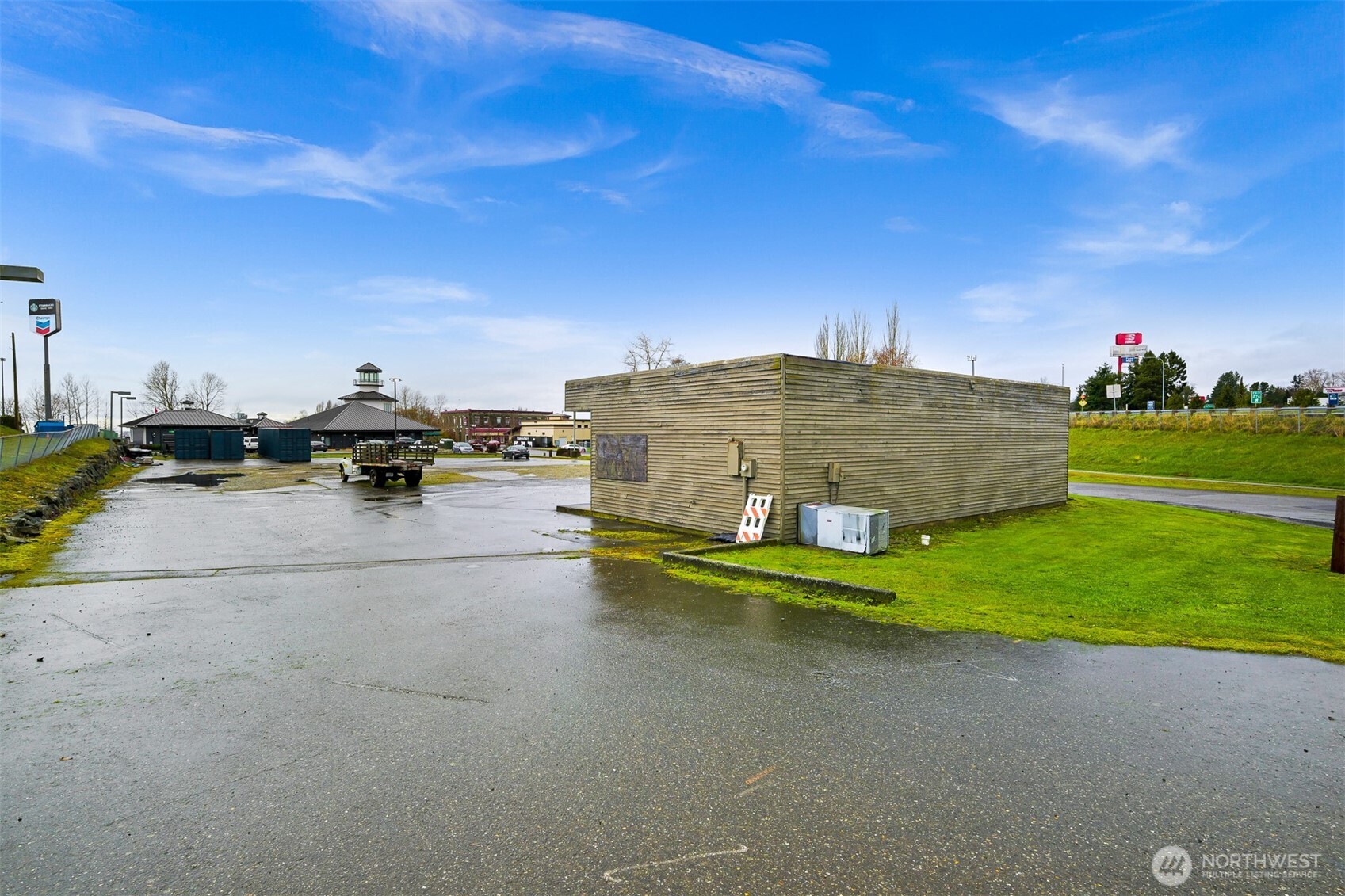 265 F Street , Blaine, WA 98230